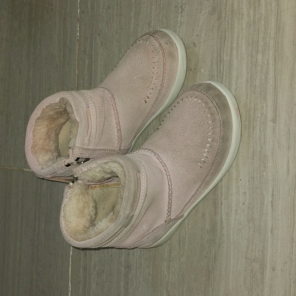 Ugg boots with zip